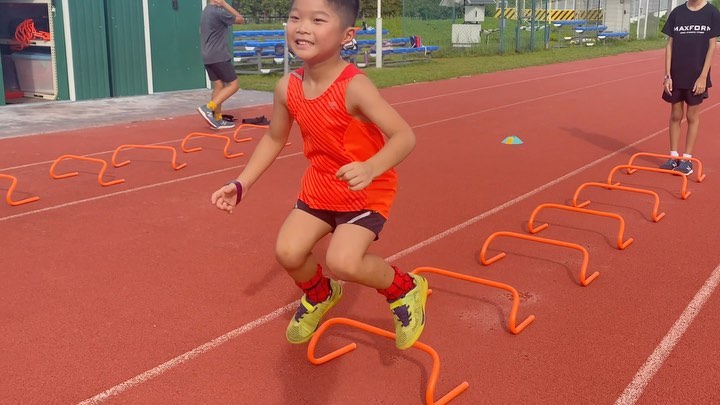 Kids love to have fun! Productive fun!

Kids Class (8-12 years old) at Kallang Practice Track! Join us!

▫️
▫️
#strength #strengthtraining #strengthandconditioning #performance #sportsperformance #performancetraining #coachsg #strengthcoach #strengthcoaching #netballsg #coachsg #strengthsg #performancesg #sportsg #sportssg #speedtraining #speedcoaching #plyometrics